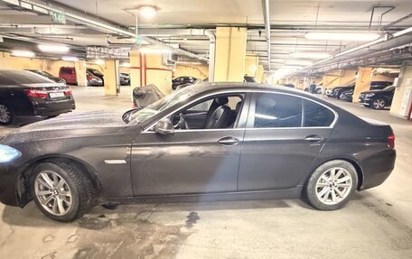 BMW 5 серия, 2014 год, 2 700 000 рублей, 2 фотография