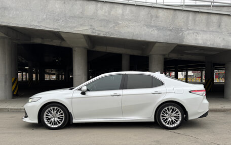 Toyota Camry, 2021 год, 3 150 000 рублей, 5 фотография