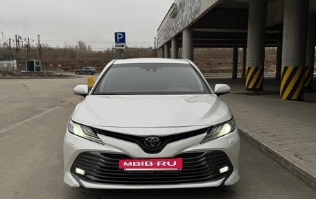 Toyota Camry, 2021 год, 3 150 000 рублей, 3 фотография
