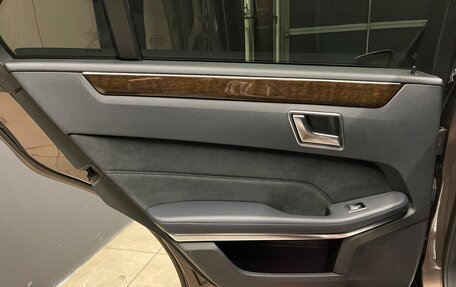 Mercedes-Benz E-Класс, 2014 год, 2 000 000 рублей, 17 фотография