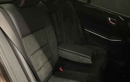 Mercedes-Benz E-Класс, 2014 год, 2 000 000 рублей, 20 фотография