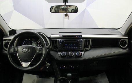 Toyota RAV4, 2016 год, 2 250 000 рублей, 16 фотография