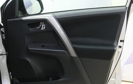 Toyota RAV4, 2016 год, 2 250 000 рублей, 32 фотография