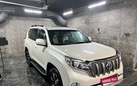 Toyota Land Cruiser Prado 150 рестайлинг 2, 2016 год, 5 150 000 рублей, 3 фотография