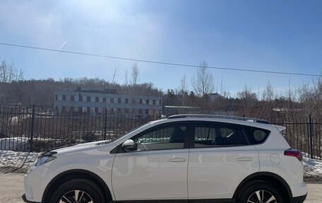 Toyota RAV4, 2017 год, 2 300 000 рублей, 8 фотография