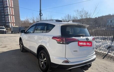 Toyota RAV4, 2017 год, 2 300 000 рублей, 7 фотография