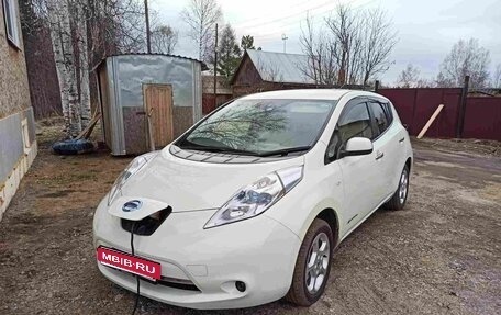Nissan Leaf I, 2012 год, 548 000 рублей, 1 фотография