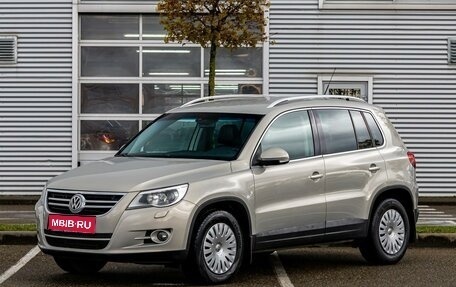 Volkswagen Tiguan I, 2010 год, 1 095 000 рублей, 1 фотография