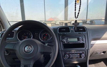 Volkswagen Golf VI, 2011 год, 1 200 000 рублей, 9 фотография