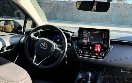 Toyota Corolla, 2022 год, 1 690 000 рублей, 10 фотография