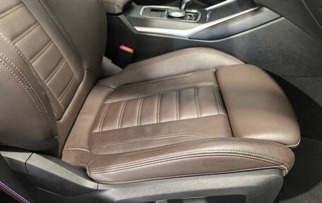 BMW 3 серия, 2021 год, 4 299 000 рублей, 18 фотография