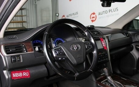 Toyota Camry, 2016 год, 2 250 000 рублей, 7 фотография