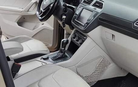 Volkswagen Tiguan II, 2017 год, 2 675 000 рублей, 5 фотография