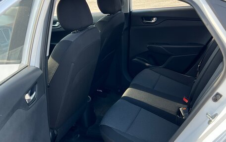 Hyundai Solaris II рестайлинг, 2021 год, 1 365 000 рублей, 8 фотография