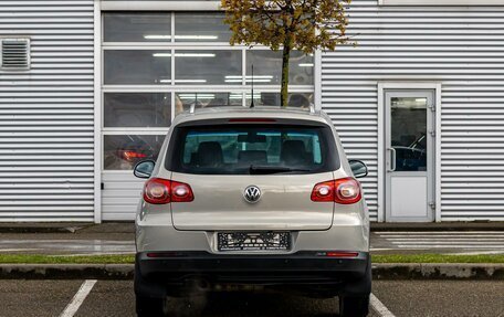 Volkswagen Tiguan I, 2010 год, 1 095 000 рублей, 5 фотография