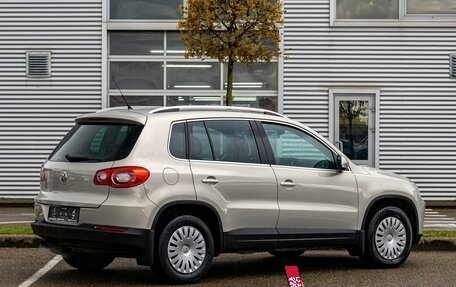 Volkswagen Tiguan I, 2010 год, 1 095 000 рублей, 6 фотография