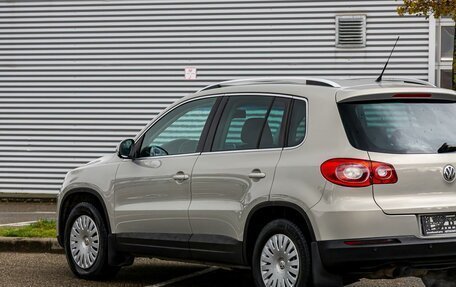 Volkswagen Tiguan I, 2010 год, 1 095 000 рублей, 9 фотография