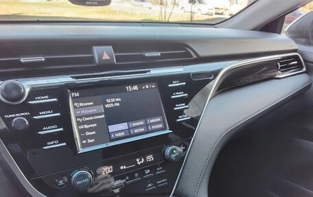 Toyota Camry, 2020 год, 3 300 000 рублей, 6 фотография