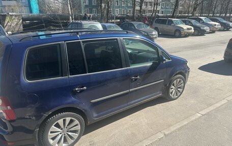 Volkswagen Touran III, 2007 год, 370 000 рублей, 4 фотография