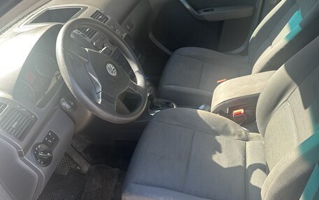 Volkswagen Touran III, 2007 год, 370 000 рублей, 6 фотография