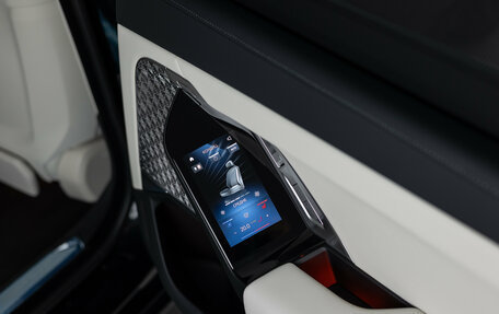 BMW 7 серия, 2025 год, 18 490 000 рублей, 35 фотография