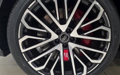 Audi SQ7, 2025 год, 18 500 000 рублей, 15 фотография