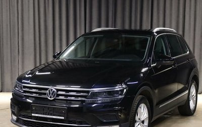 Volkswagen Tiguan II, 2017 год, 1 999 000 рублей, 1 фотография