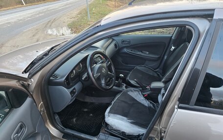 Nissan Almera, 2005 год, 235 000 рублей, 9 фотография