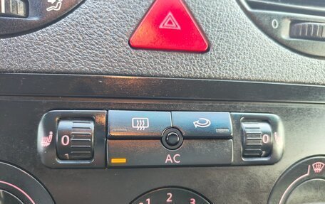 Volkswagen Caddy III рестайлинг, 2007 год, 1 100 000 рублей, 17 фотография