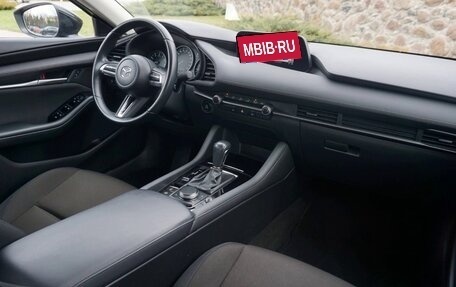 Mazda 3, 2022 год, 1 990 000 рублей, 9 фотография