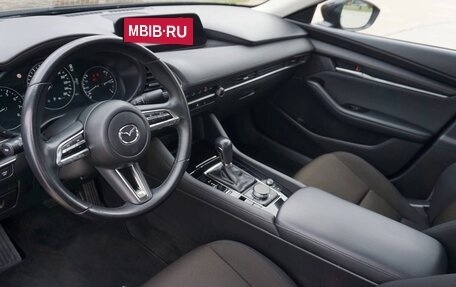 Mazda 3, 2022 год, 1 990 000 рублей, 8 фотография