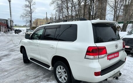 Toyota Land Cruiser 200, 2017 год, 6 700 000 рублей, 6 фотография
