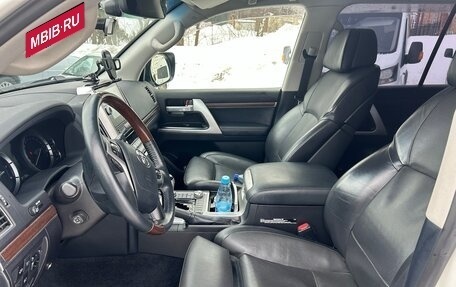 Toyota Land Cruiser 200, 2017 год, 6 700 000 рублей, 11 фотография