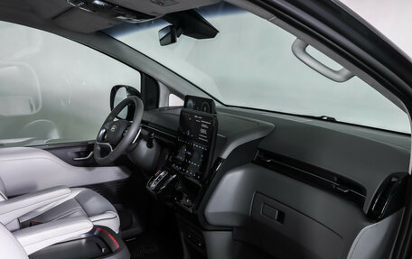 Hyundai Staria, 2022 год, 4 900 000 рублей, 11 фотография