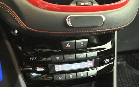 Peugeot 208 GTi I рестайлинг, 2014 год, 950 000 рублей, 15 фотография