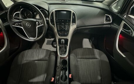 Opel Astra J, 2010 год, 700 000 рублей, 6 фотография