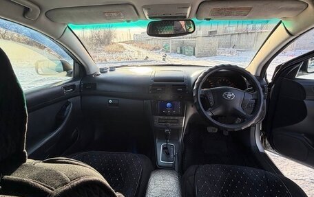 Toyota Avensis III рестайлинг, 2004 год, 620 000 рублей, 4 фотография