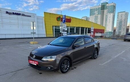 Volkswagen Jetta VI, 2012 год, 870 000 рублей, 14 фотография