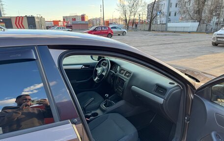 Volkswagen Jetta VI, 2012 год, 870 000 рублей, 21 фотография