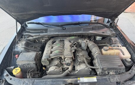 Chrysler 300C II, 2008 год, 950 000 рублей, 18 фотография