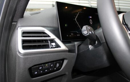 BMW 3 серия, 2025 год, 3 950 000 рублей, 27 фотография