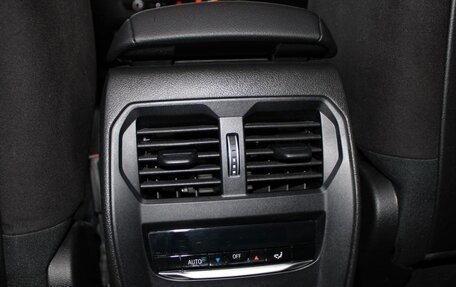 BMW 3 серия, 2025 год, 3 950 000 рублей, 36 фотография