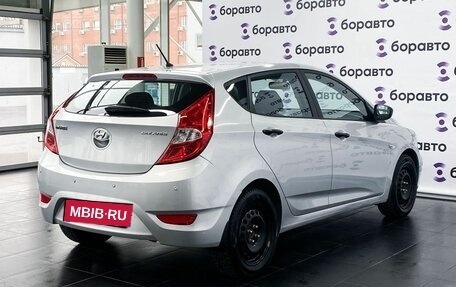 Hyundai Solaris II рестайлинг, 2014 год, 990 000 рублей, 4 фотография