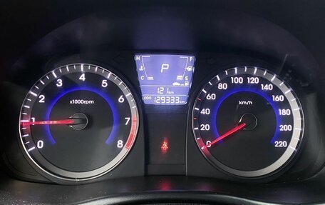 Hyundai Solaris II рестайлинг, 2014 год, 990 000 рублей, 17 фотография