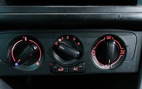 Volkswagen Polo VI (EU Market), 2011 год, 637 900 рублей, 21 фотография