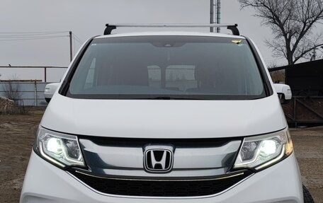 Honda Stepwgn IV, 2015 год, 1 950 000 рублей, 1 фотография