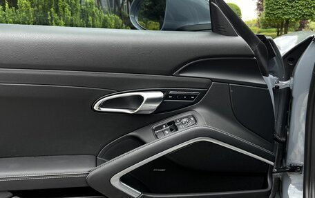 Porsche Cayman, 2023 год, 8 990 000 рублей, 12 фотография