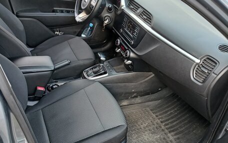 KIA Rio IV, 2021 год, 1 760 000 рублей, 4 фотография