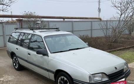 Opel Omega A, 1988 год, 220 000 рублей, 2 фотография
