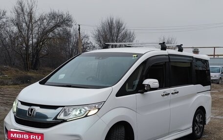 Honda Stepwgn IV, 2015 год, 1 950 000 рублей, 3 фотография